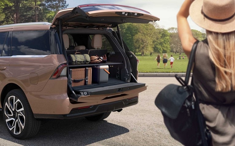 The available Cargo Tailgate Manager inside an all-new 2025 Lincoln Navigator® SUV accommodates a number of items